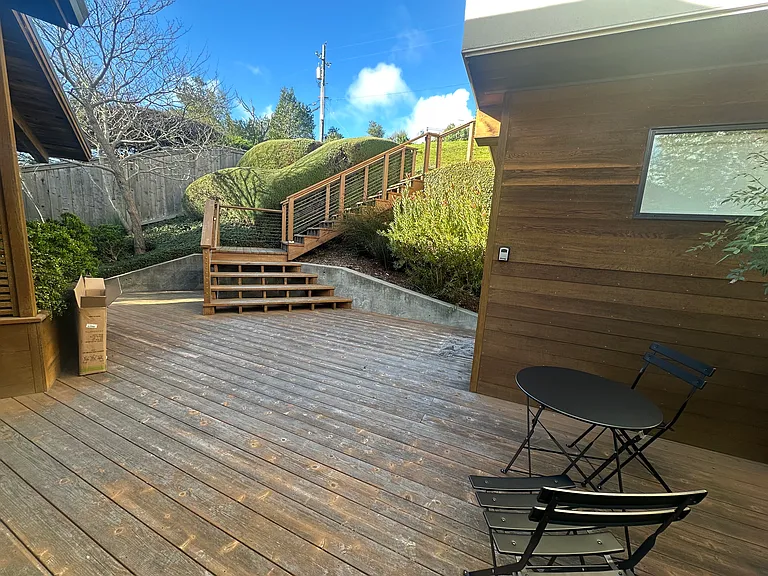 1125 Western Ave — Photo 22