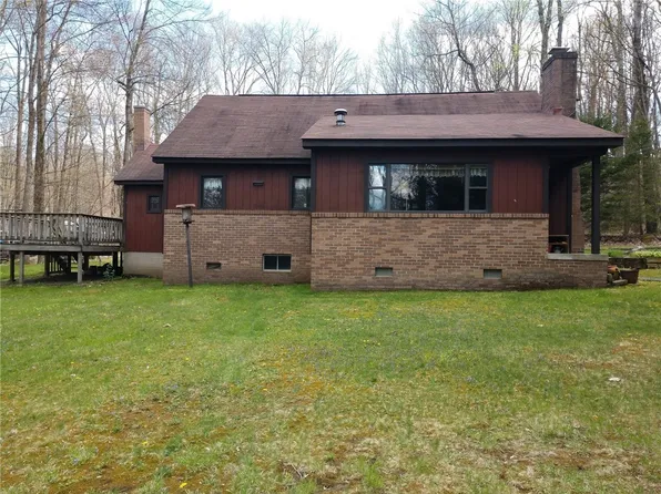 107 Laurel Ln, Champion, PA 15622
