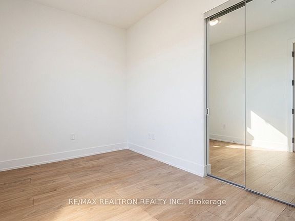 3rd image of 858 Dupont St #Penthouse 35