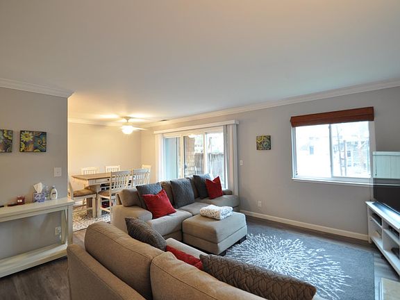 2nd image of 2904 La Terrace Cir