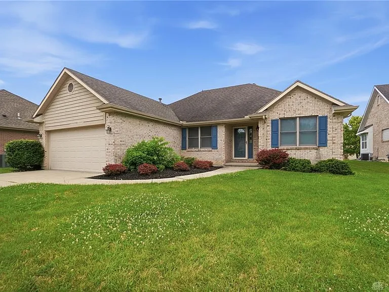 75 Myers Farm Ct — Photo 1