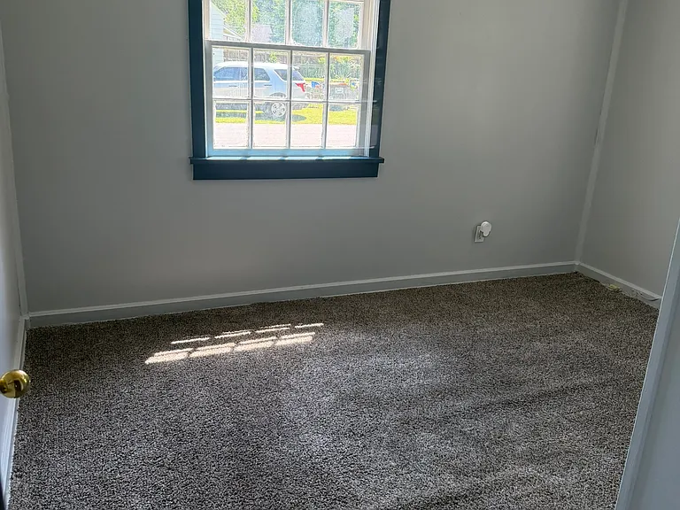 3500 S Poplar St — Photo 13