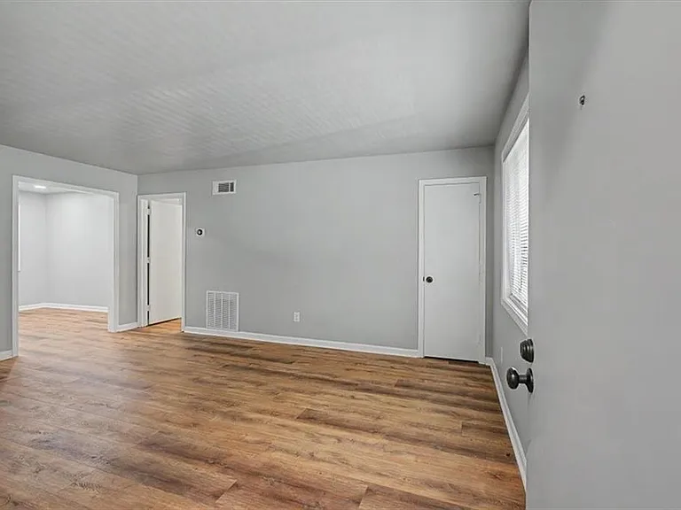 2430 Coosawattee Dr NE — Photo 7