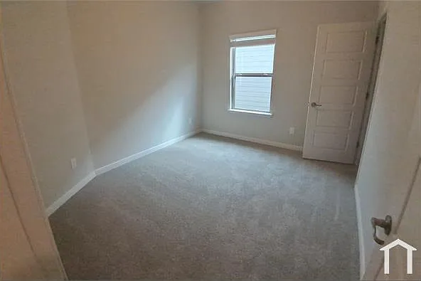 7134 Magnolia Crk #101 — Photo 11
