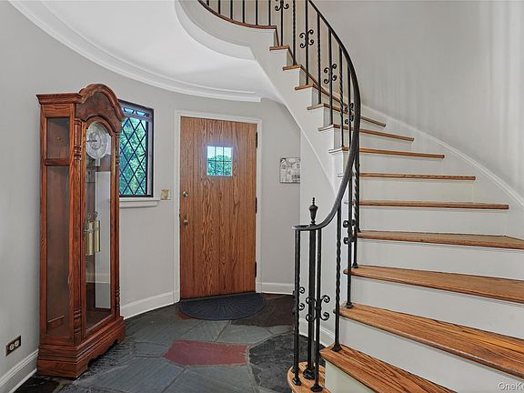 2nd image of 13 Craven Lane