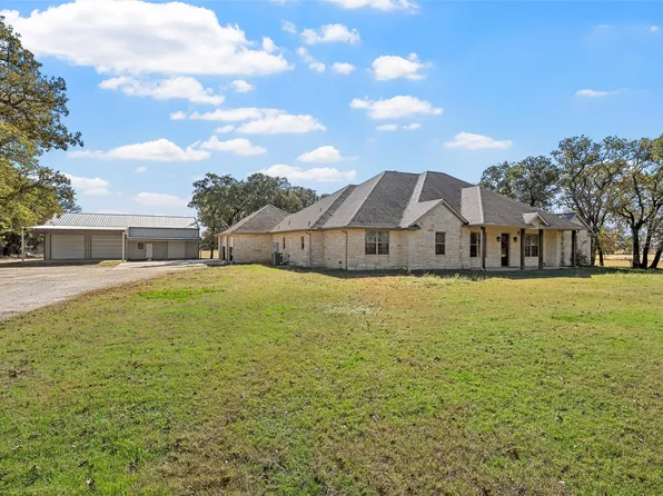 2743 Tokio Rd, West, TX 76691