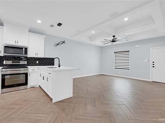 4th image of 3307 Aurora Ln #B