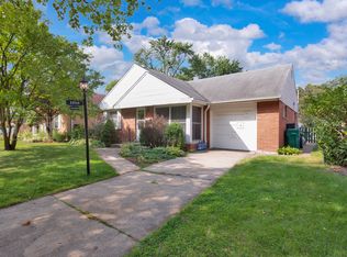 1010 Portsmouth Ave, Westchester, IL 60154