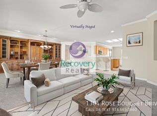 1304 Rose Bouquet Dr, Lincoln, CA 95648