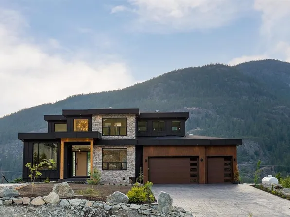 9361 Wedgemount Plateau Dr, Whistler, BC V8E