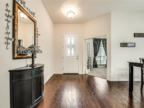 2nd image of 4508 Lakeside Holw