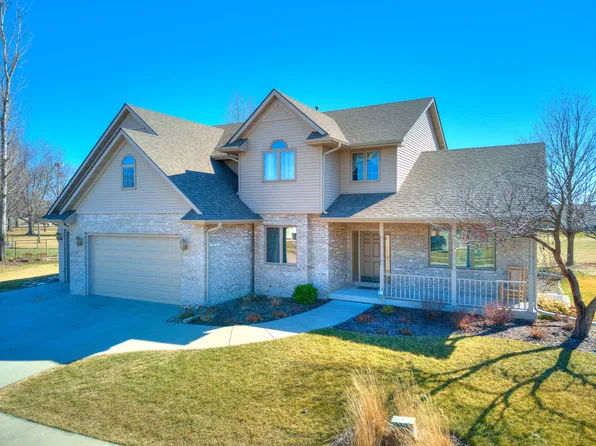 124 Christian Petersen Ave, Gilbert, IA 50105