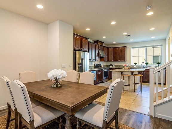 3rd image of 638 Night Jasmine Ct