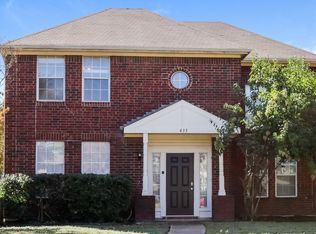433 Raintree Cir, Desoto, TX 75115