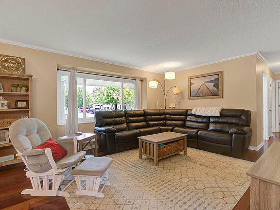 4th image of 4416 82nd Ave N
