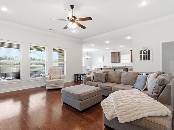 2nd image of 1947 Beau Blanc Dr