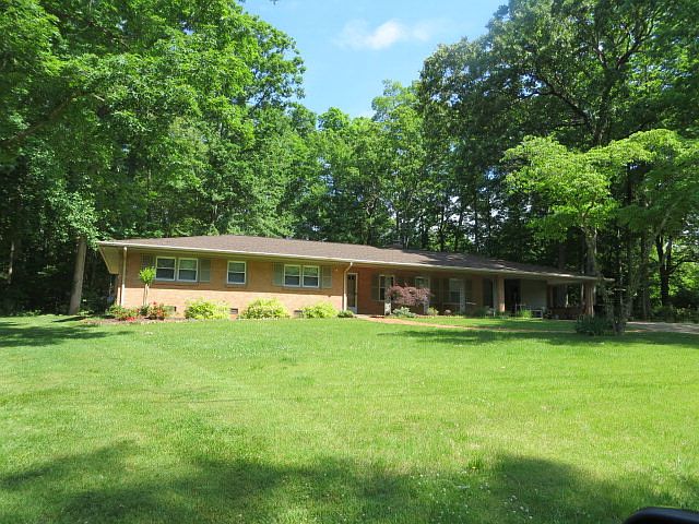 1st image of 452 Berkshire Dr