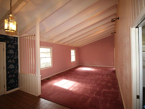 5th image of 1707 Mountainbrook Dr SE