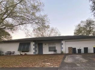 7907 Shore Bluff Ct, Temple Terrace, FL 33637