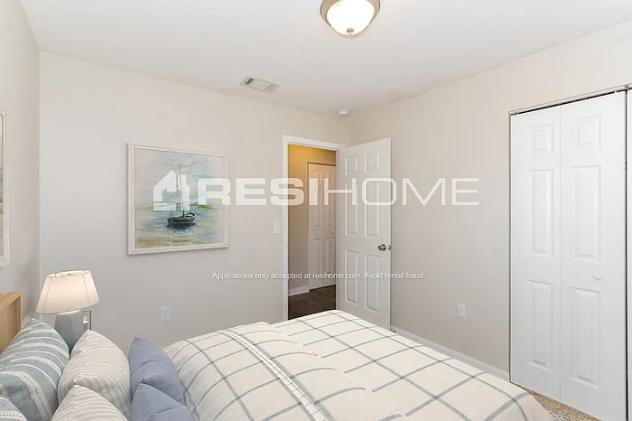 1624 Dolphin Dr — Photo 10