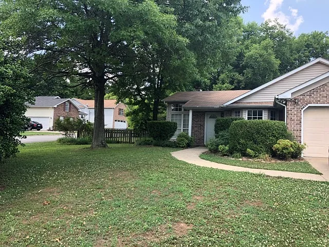 103 Knollwood Ct — Photo 6