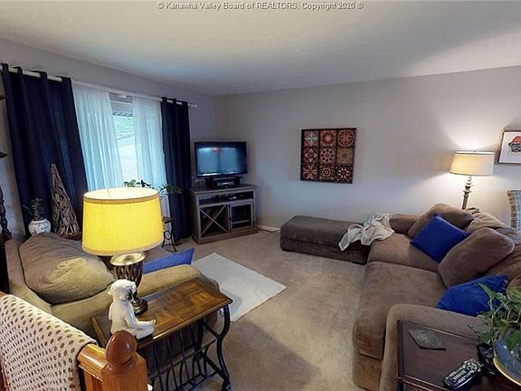 2nd image of 1406 Lyndale Dr