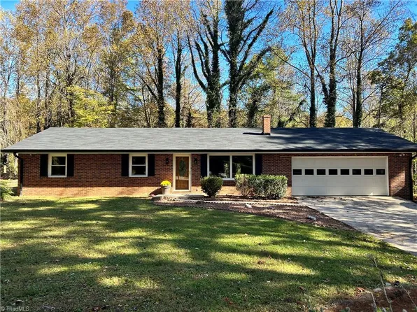 511 S Recreation Rd, Wilkesboro, NC 28697