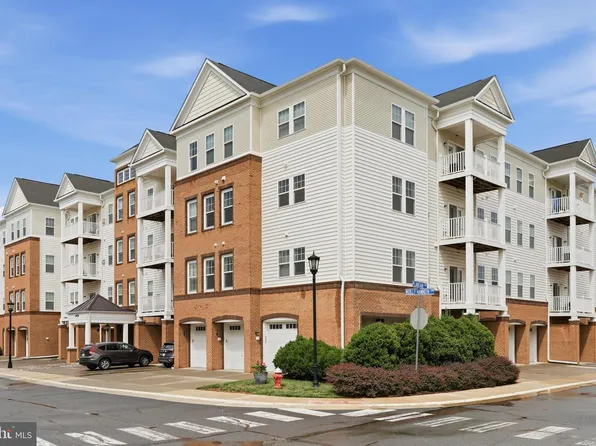 24636 Woolly Mammoth Ter APT 207, Aldie, VA 20105