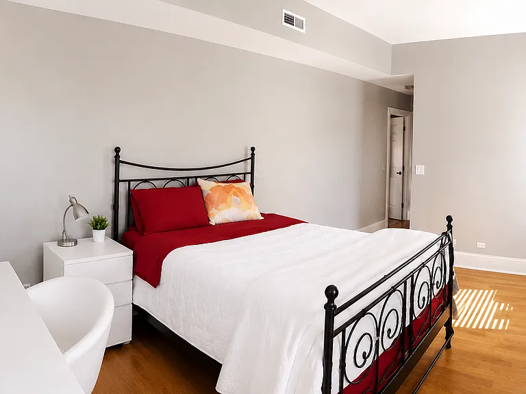 743 W Waveland Ave #2 — Photo 9