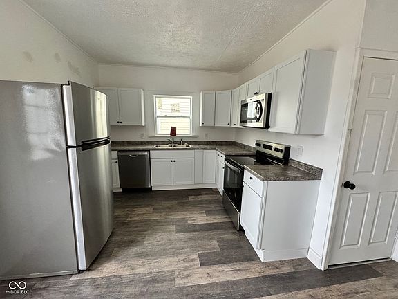 3rd image of 403 E College St