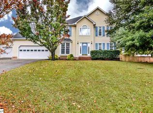 4 Spring Ct, Simpsonville, SC 29680