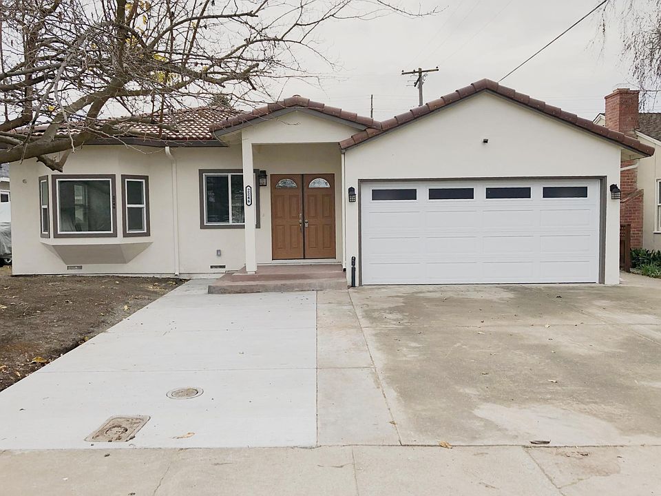 1st image of 2246 Laurel Dr