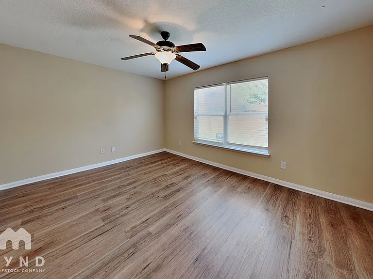 1680 Amy Dr — Photo 7