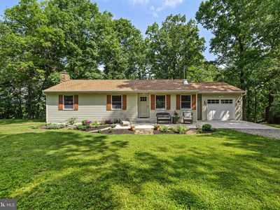 3046 Elder Dr, Glen Rock, PA, 17327
