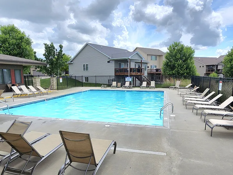 2 community pools