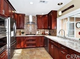 9752 La Cresta Cir, Huntington Beach, CA 92646