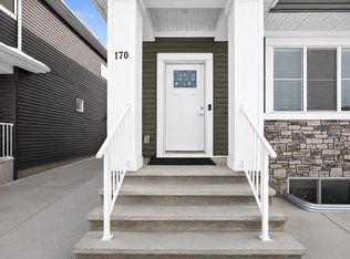 170 W Creekside Dr SW, Calgary, AB T2X4A8