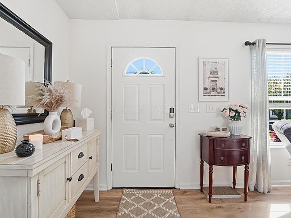 4th image of 6592 Warriner Way