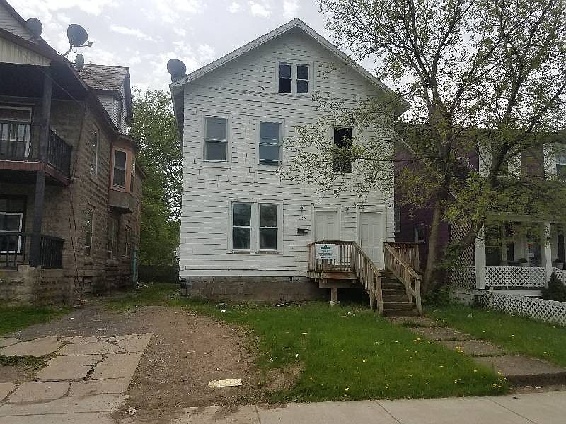 1st image of 255-57 W Brighton Ave W
