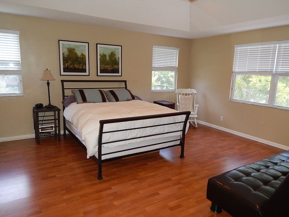 1st image of 12180 Glenmore Dr