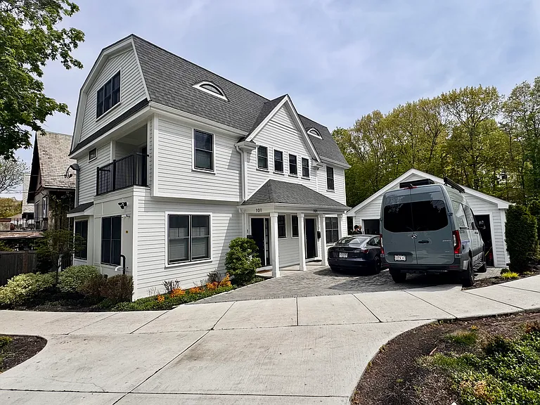 101 Sumner Rd — Photo 29