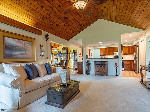 4th image of 3445 Cornwall Dr NW