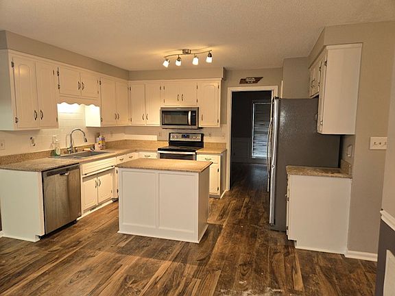 3rd image of 1773 Heritage Dr #1