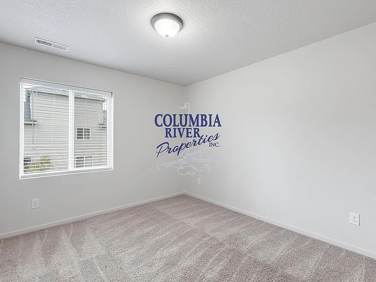7104 NE 13th Ave — Photo 5