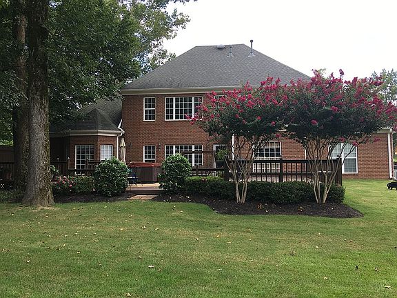 2nd image of 5064 Meadow Pointe Dr