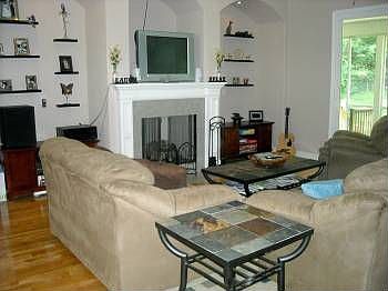 5th image of 818 Lothian Dr