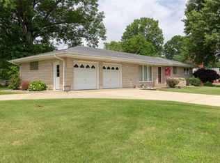 5103 Springfield Dr, Edwardsville, IL 62025