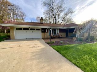 209 Larue Dr, Coraopolis, PA