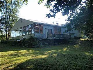2nd image of 1637 S Old Post Rd