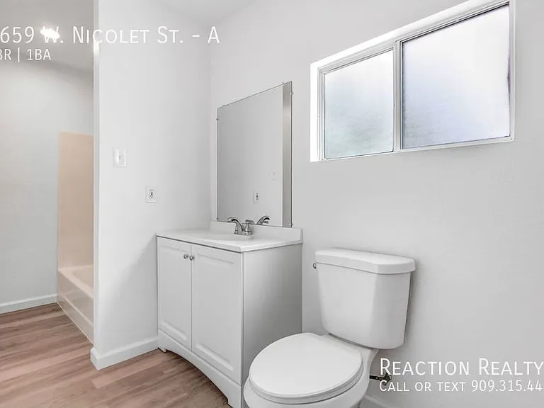 1659 W Nicolet St #A — Photo 9